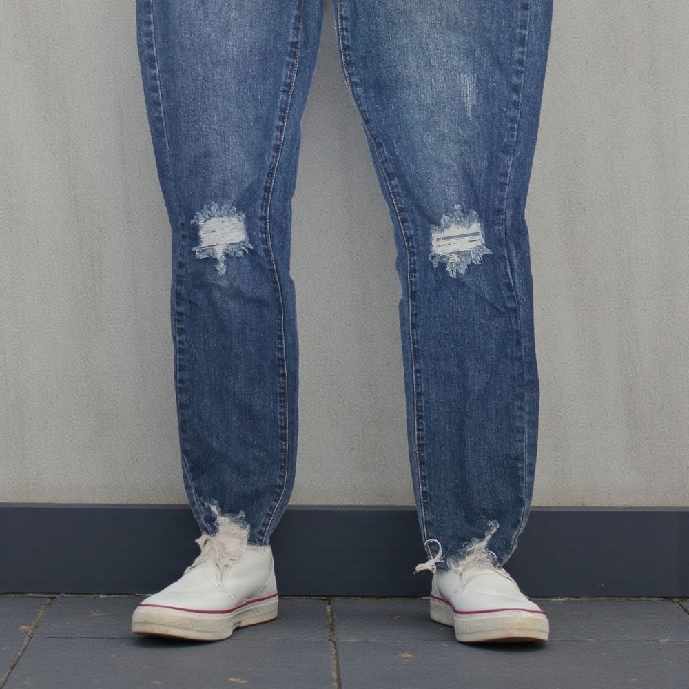 SALE!!! Tobi Denim Blue Denim Great Condition Distressed/Destroyed Jeans Sz. 26 - Picture 3 of 12